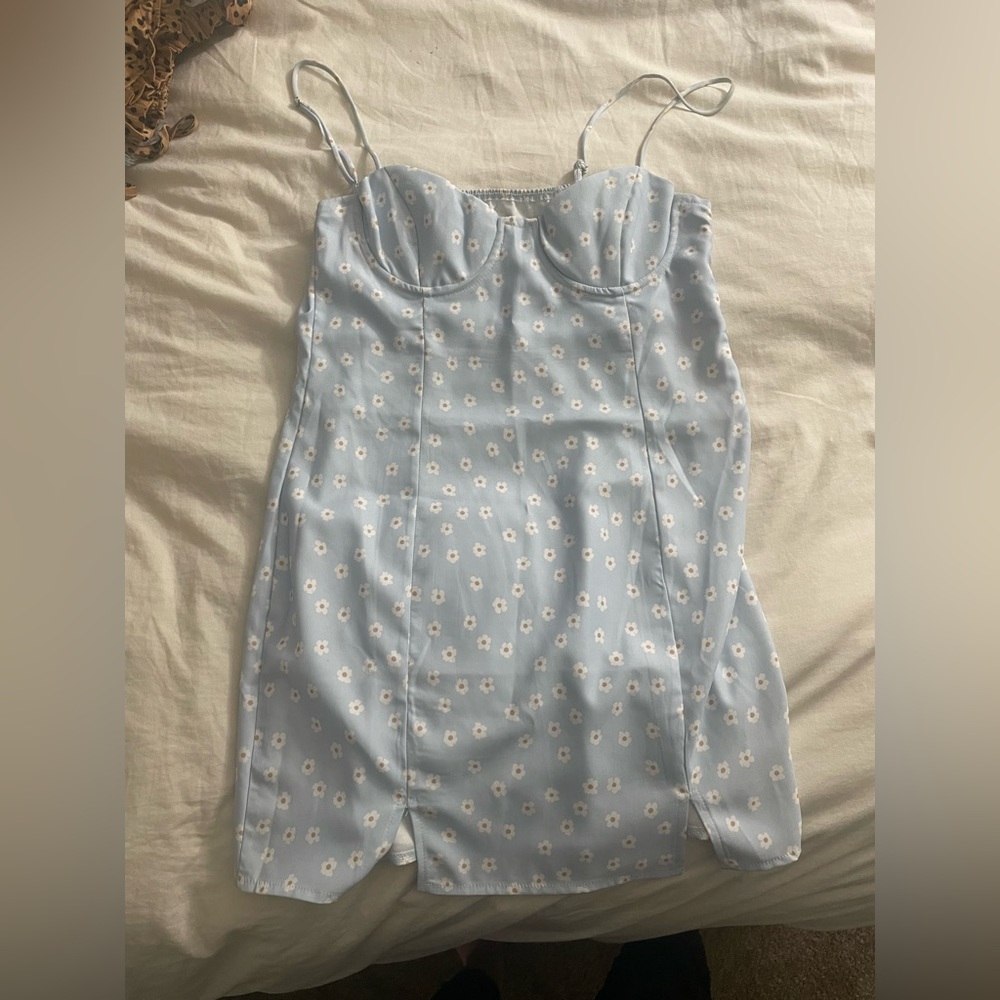 Princess polly mini dress!